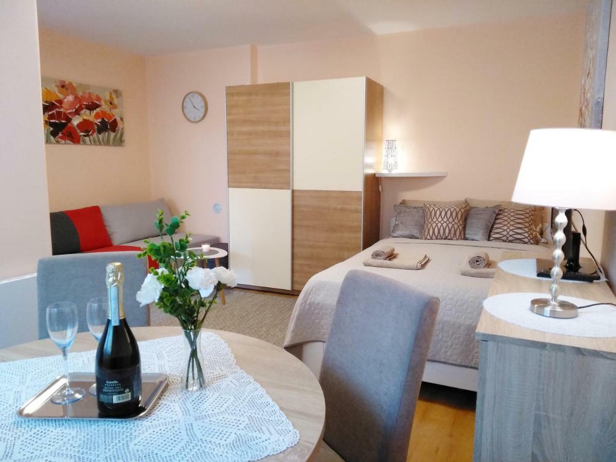 Sunray Studio Apartment Загреб Экстерьер фото